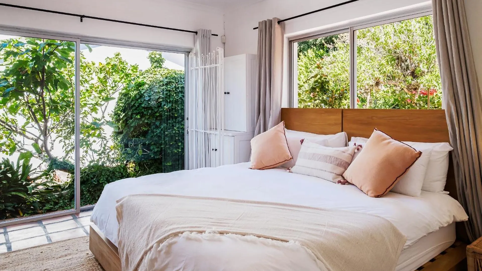 Mountain View Villa Le Cap